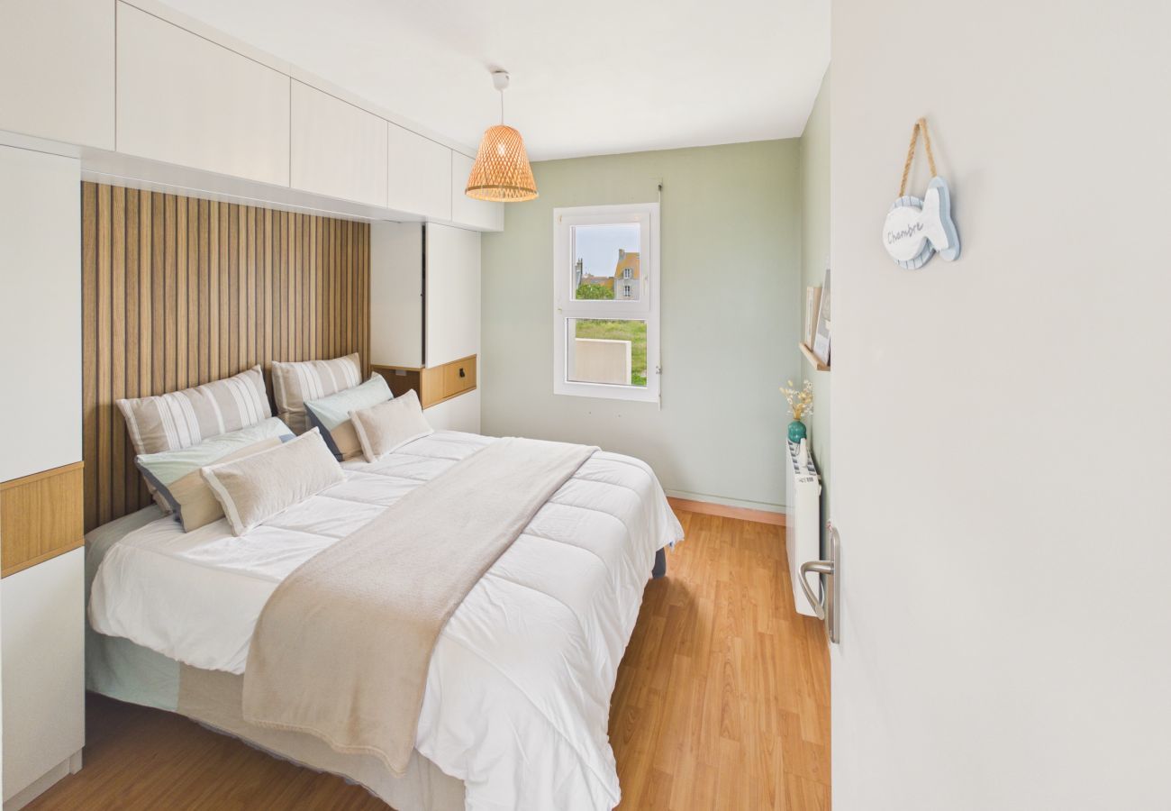 House in Penmarch - Family house for 6 – Sea view and barbecue