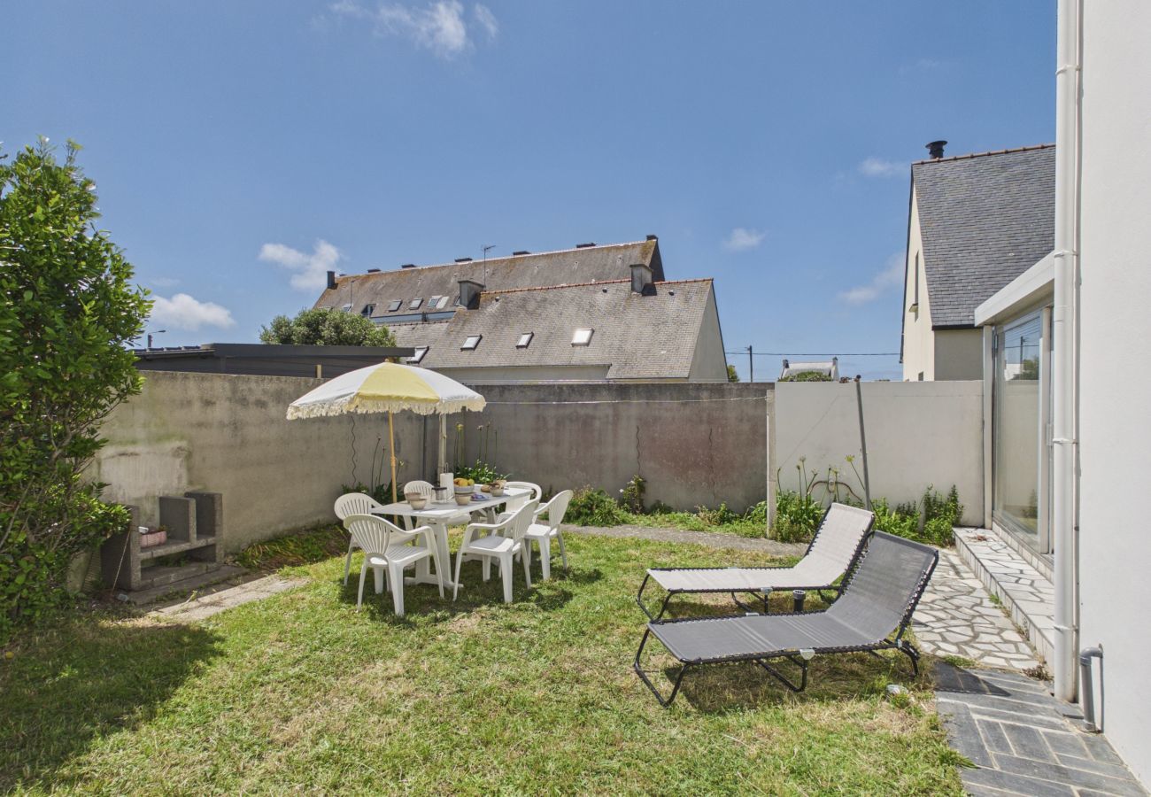 House in Le Guilvinec - 300m beach - Large house - 6 adults, 1 child, baby