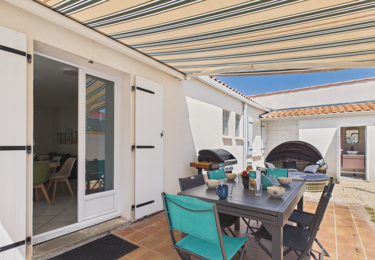 House in La Tranche-sur-Mer - 8-guest house, 300m from beach & BBQ