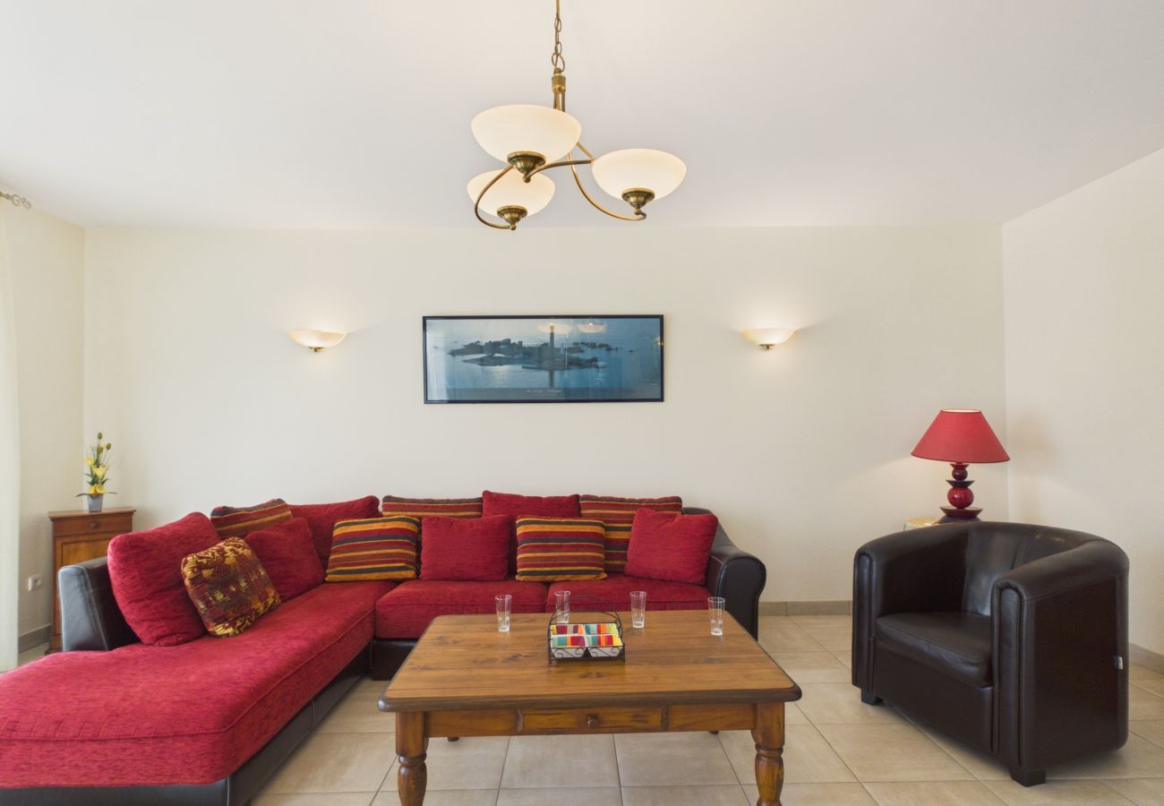 House in Plouguerneau - Near beach, spacious house with garden