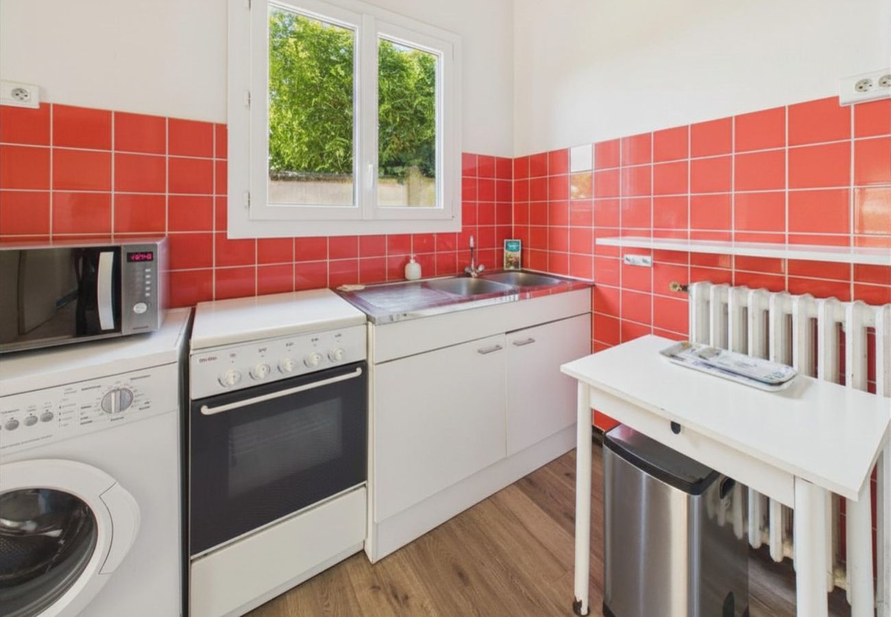 House in Andernos-les-Bains - 150 m from the beach – House for 4, garden and BBQ