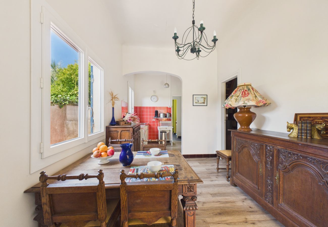 House in Andernos-les-Bains - 150 m from the beach – House for 4, garden and BBQ