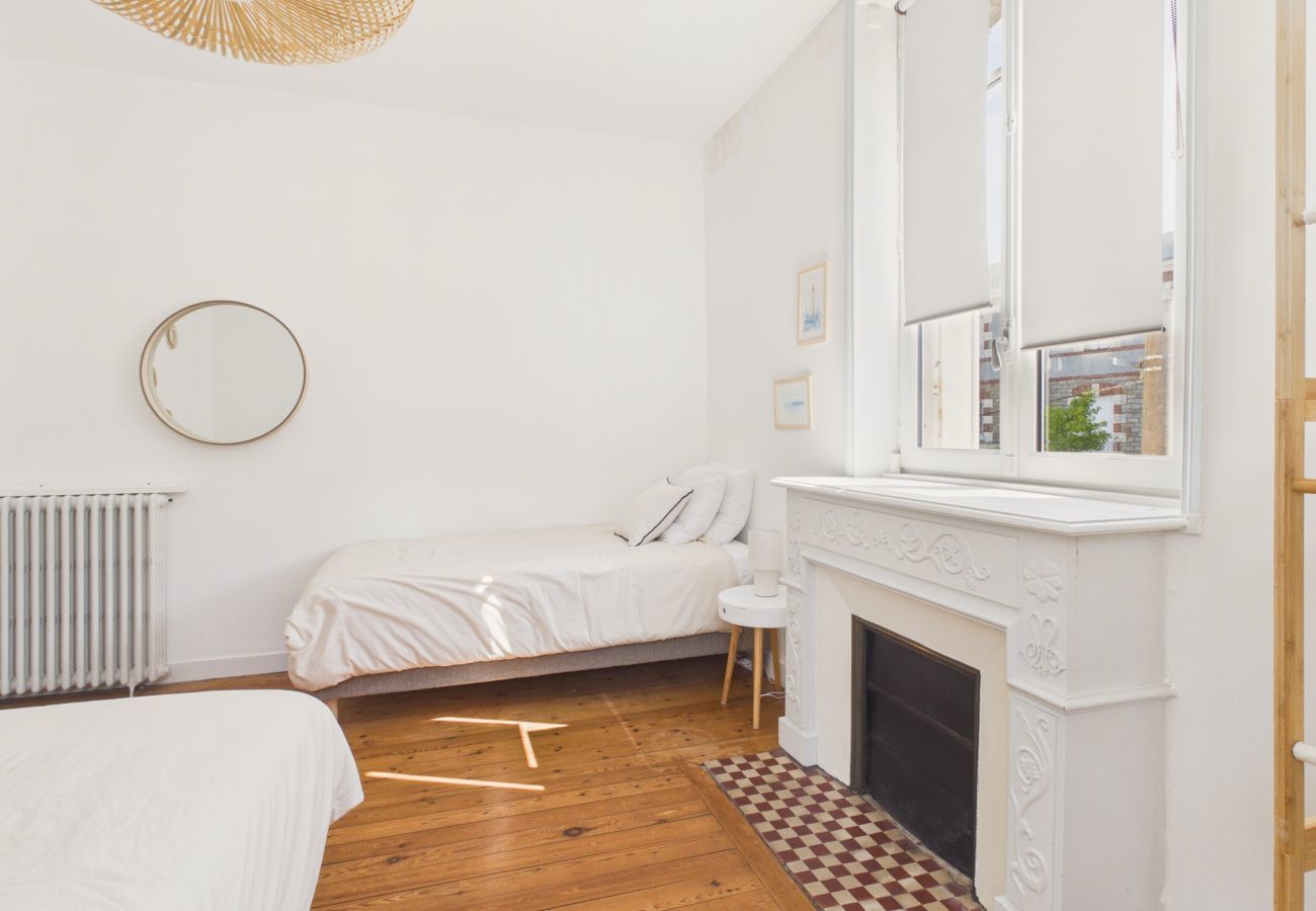 House in Pornichet - Stunning house for 9, garden, walk everywhere