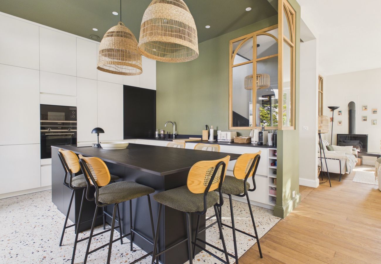 House in Pornichet - Stunning house for 9, garden, walk everywhere