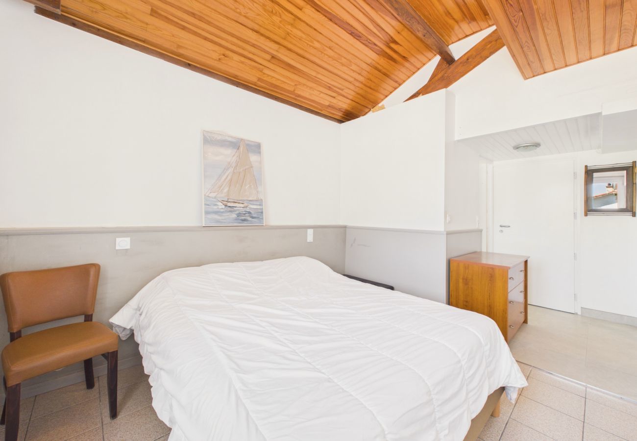 House in La Plaine-sur-Mer - House for 6, garden, 30m from the sea