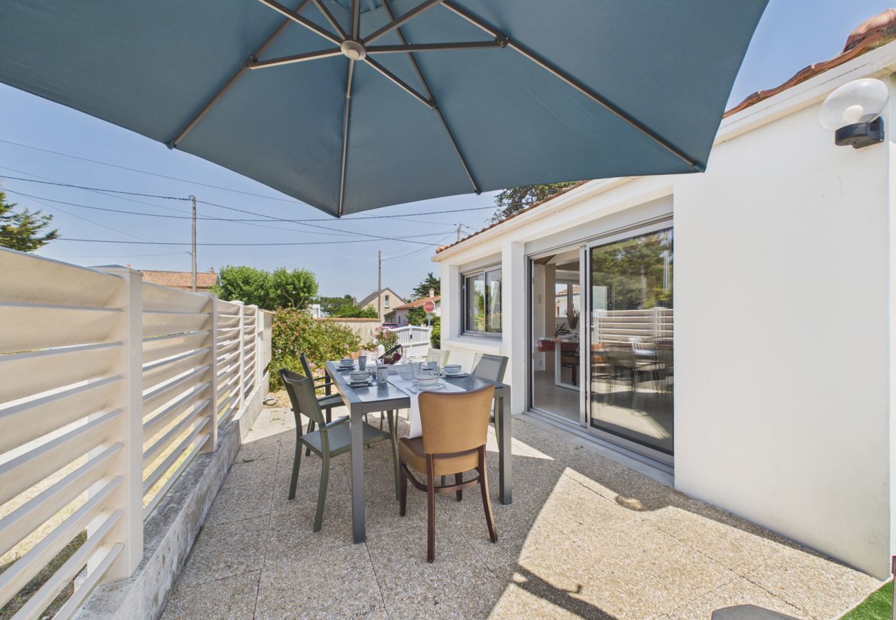 House in La Plaine-sur-Mer - House for 6, garden, 30m from the sea