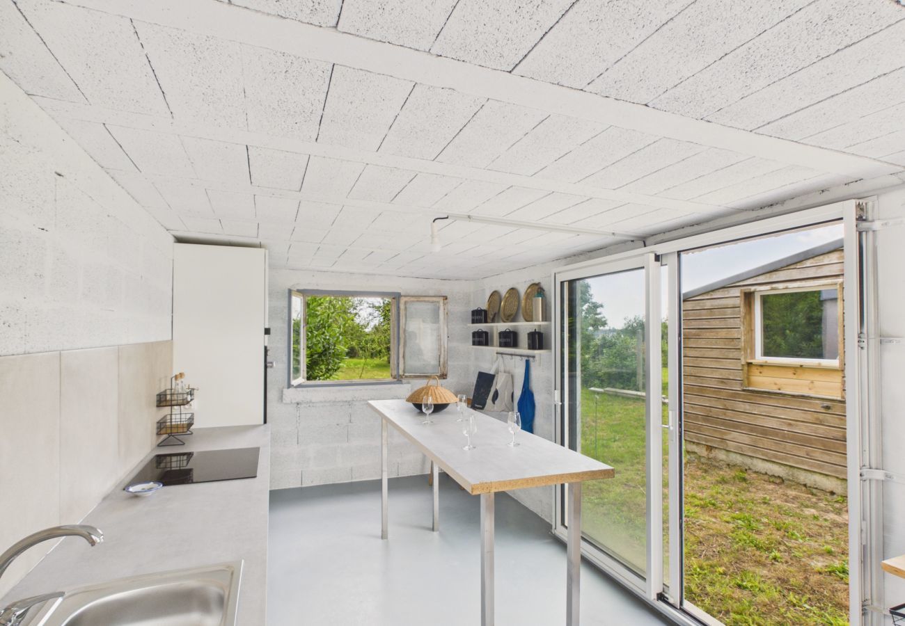 House in Guissény - House for 10 with large garden near beach