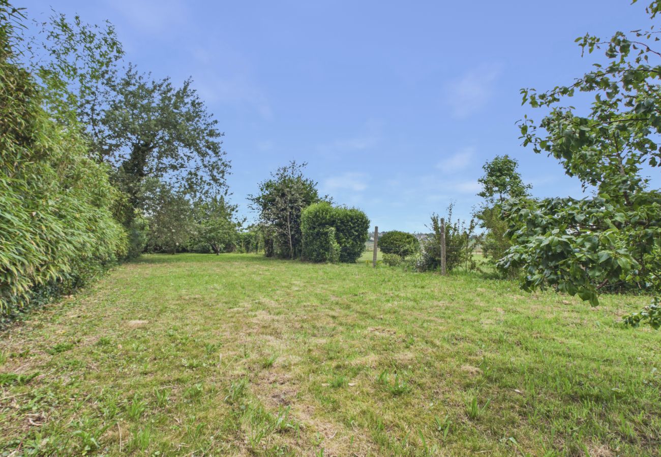 House in Guissény - House for 10 with large garden near beach