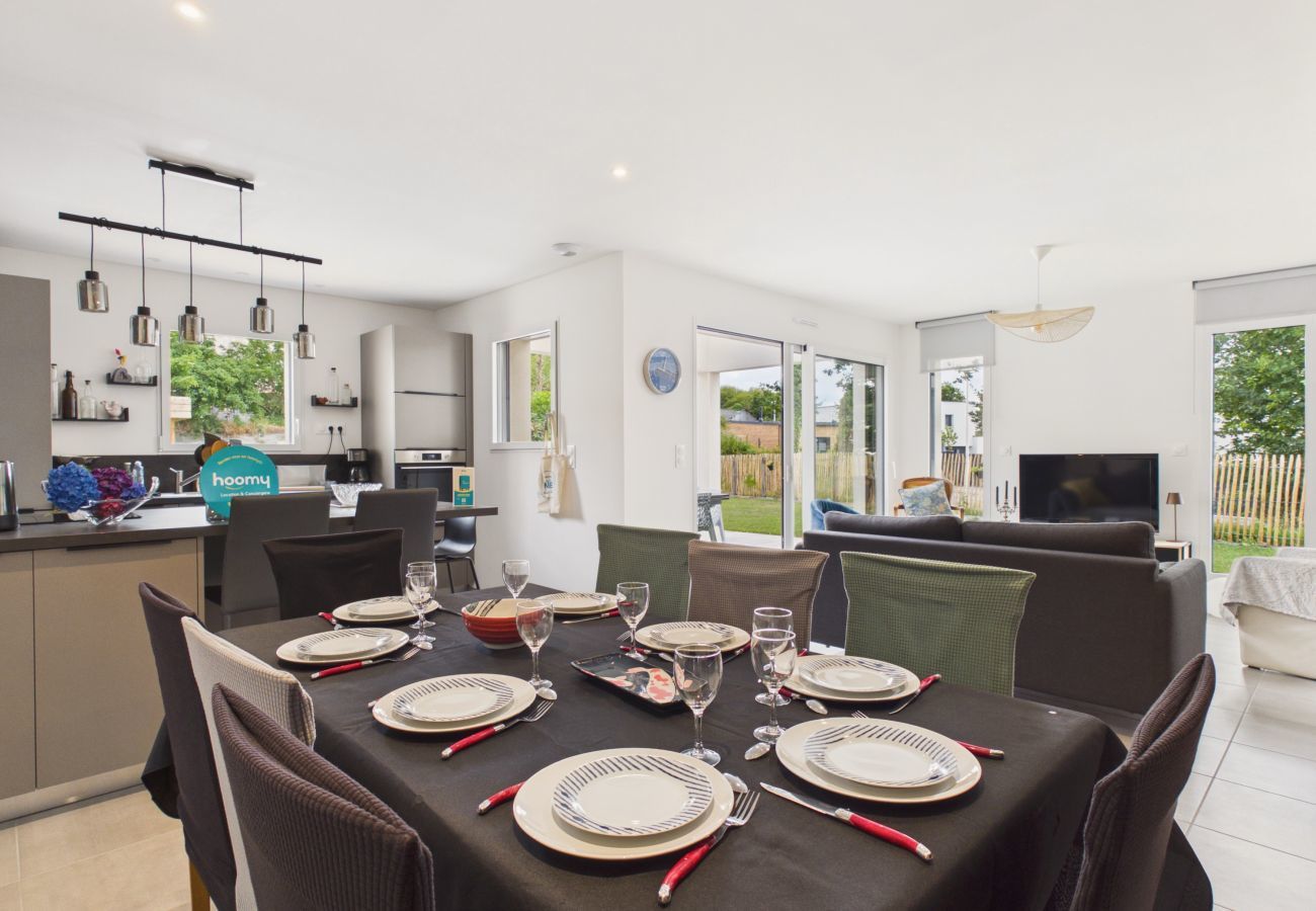 House in Pléneuf-Val-André - Cozy Home, Garden & Heated Pool