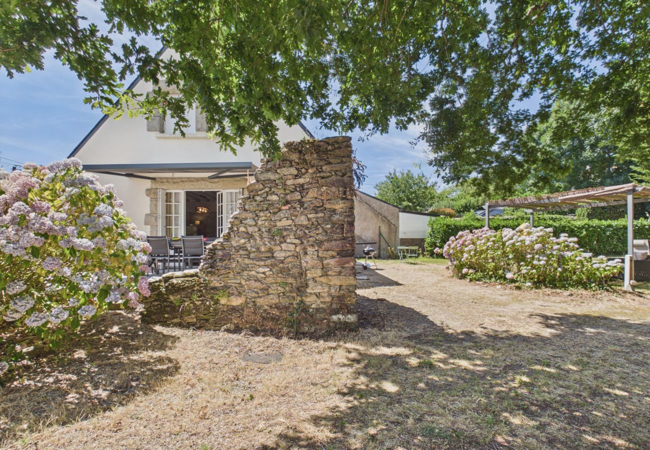 House in Sarzeau - Stone house for 5, garden, beach 700m away