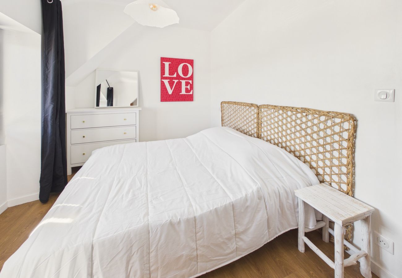 Apartment in Fouesnant - Apartment for 4 - Shared Garden - Terrace - WiFi