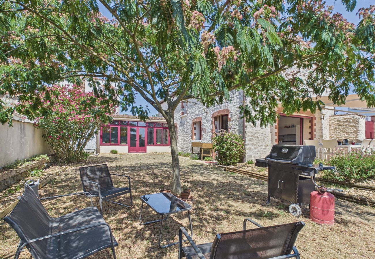 House in Longeville-sur-Mer - Family house for 8 – garden & BBQ