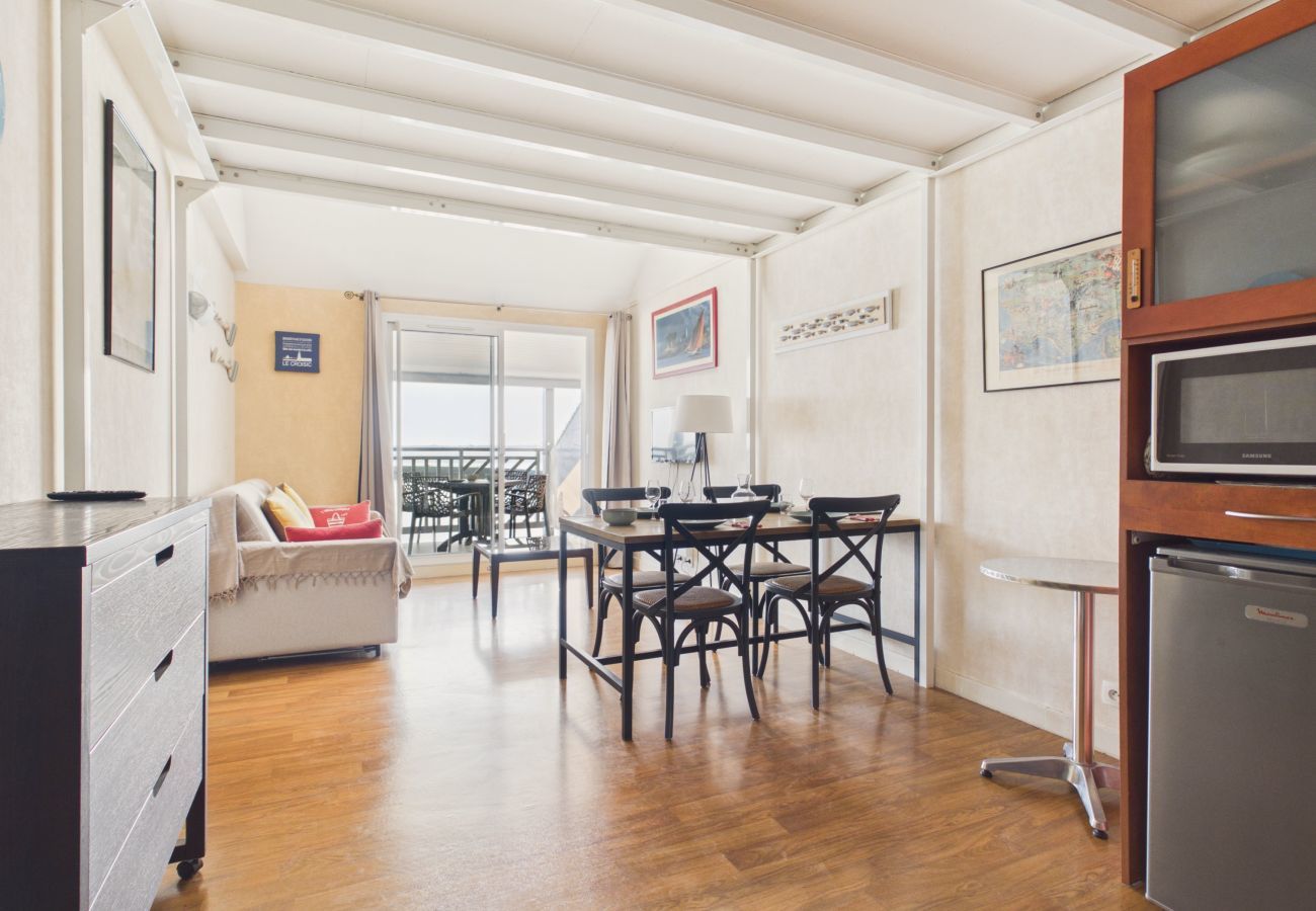 Apartment in Le Croisic - Sea View Balcony & Pool - Apartment for 2