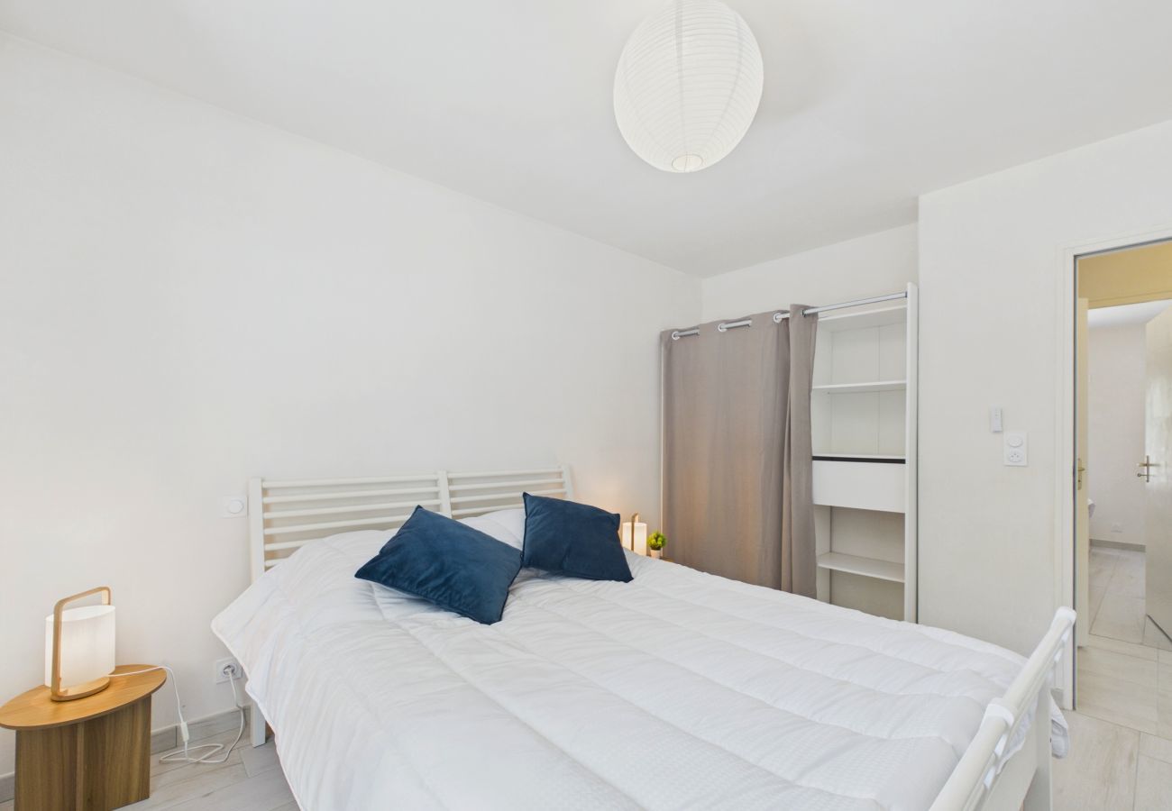 House in Jard-sur-Mer - 450m from Beach - House for 4 Adults/2 Kids