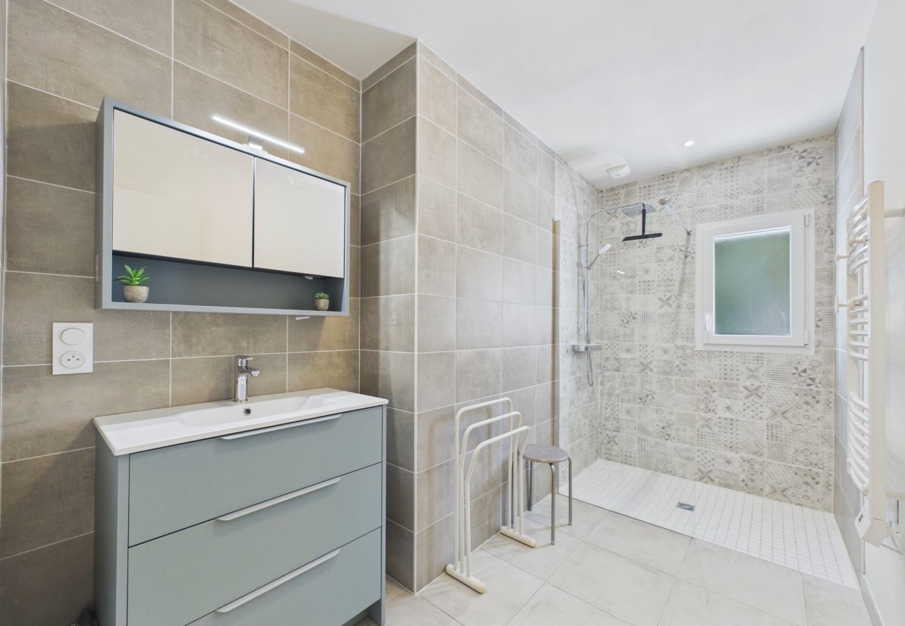 House in Jard-sur-Mer - 450m from Beach - House for 4 Adults/2 Kids