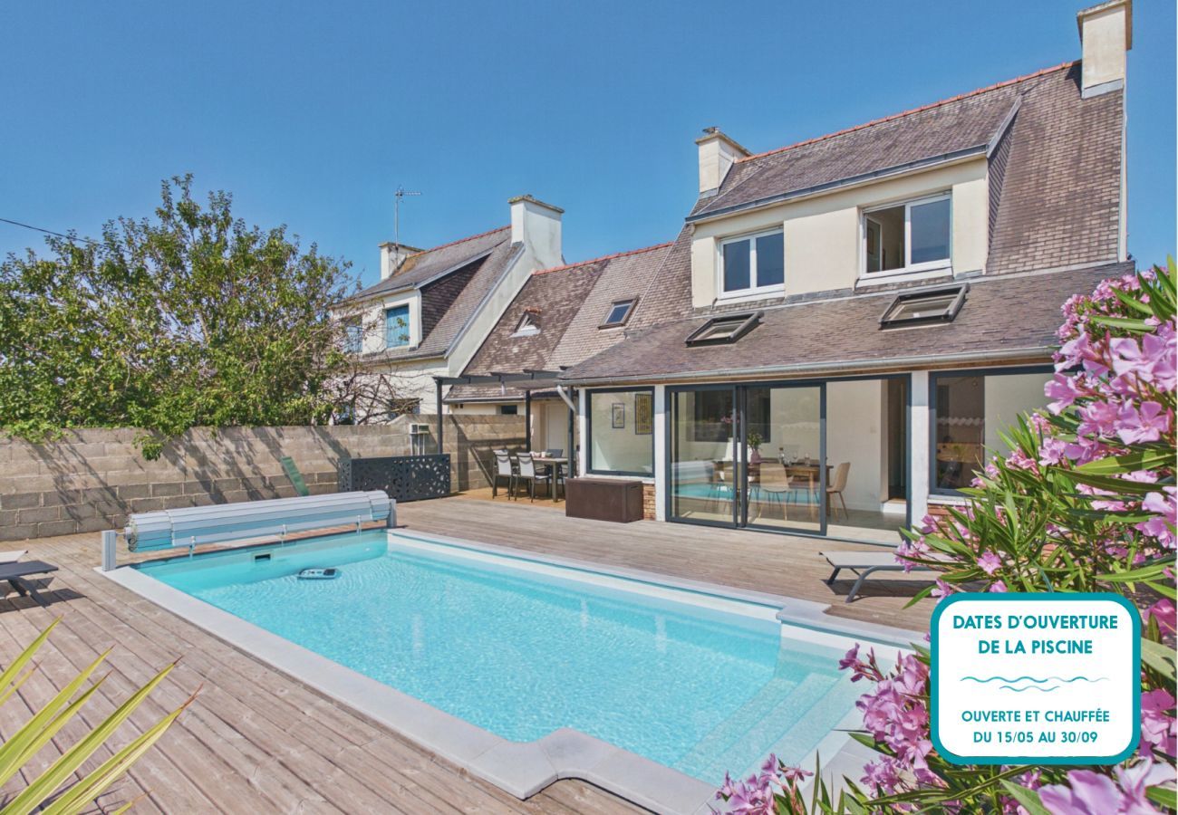 House in Plomeur - House for 6, pool, boules & foosball