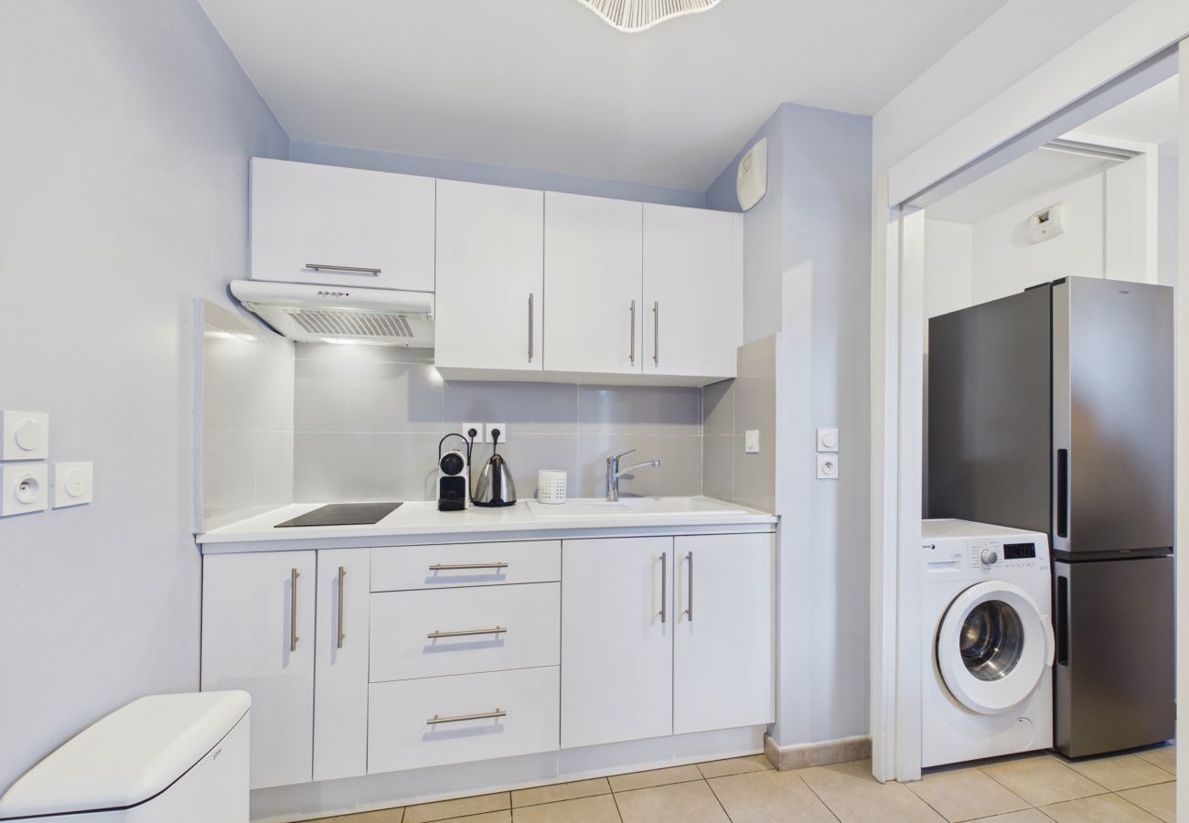 Apartment in Les Sables-d´Olonne - Apartment for 2 adults/2 kids near Grande Plage