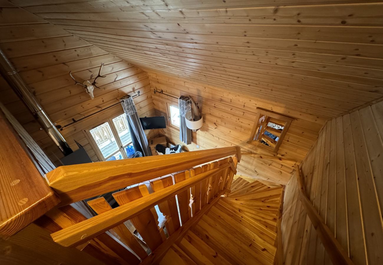 Chalet in Le Dévoluy - 250m from slopes, chalet for 10 & shared pool