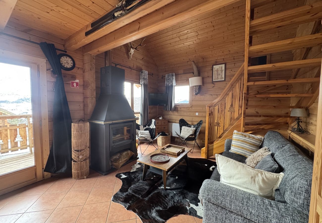 Chalet in Le Dévoluy - 250m from slopes, chalet for 10 & shared pool