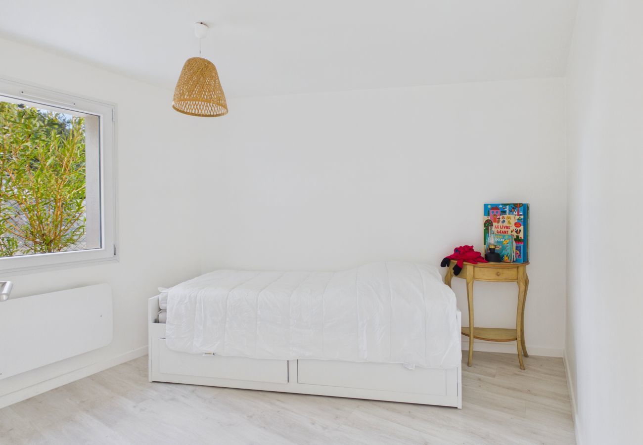 House in Le Croisic - 50m from beach, house & garden - 2 ad / 1 ch