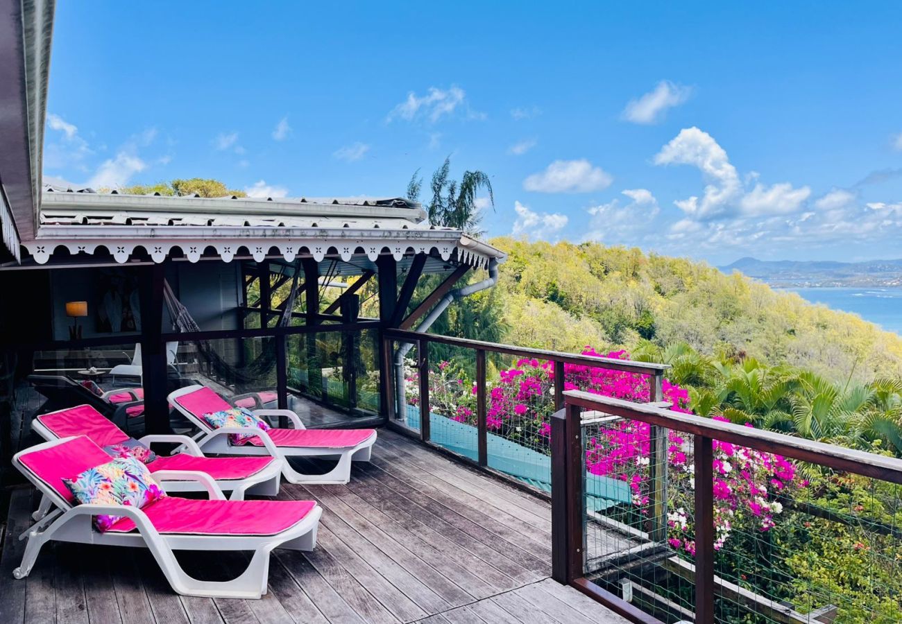Villa in La Trinité - Sea-view villa in Tartane, sleeps 8 & spa