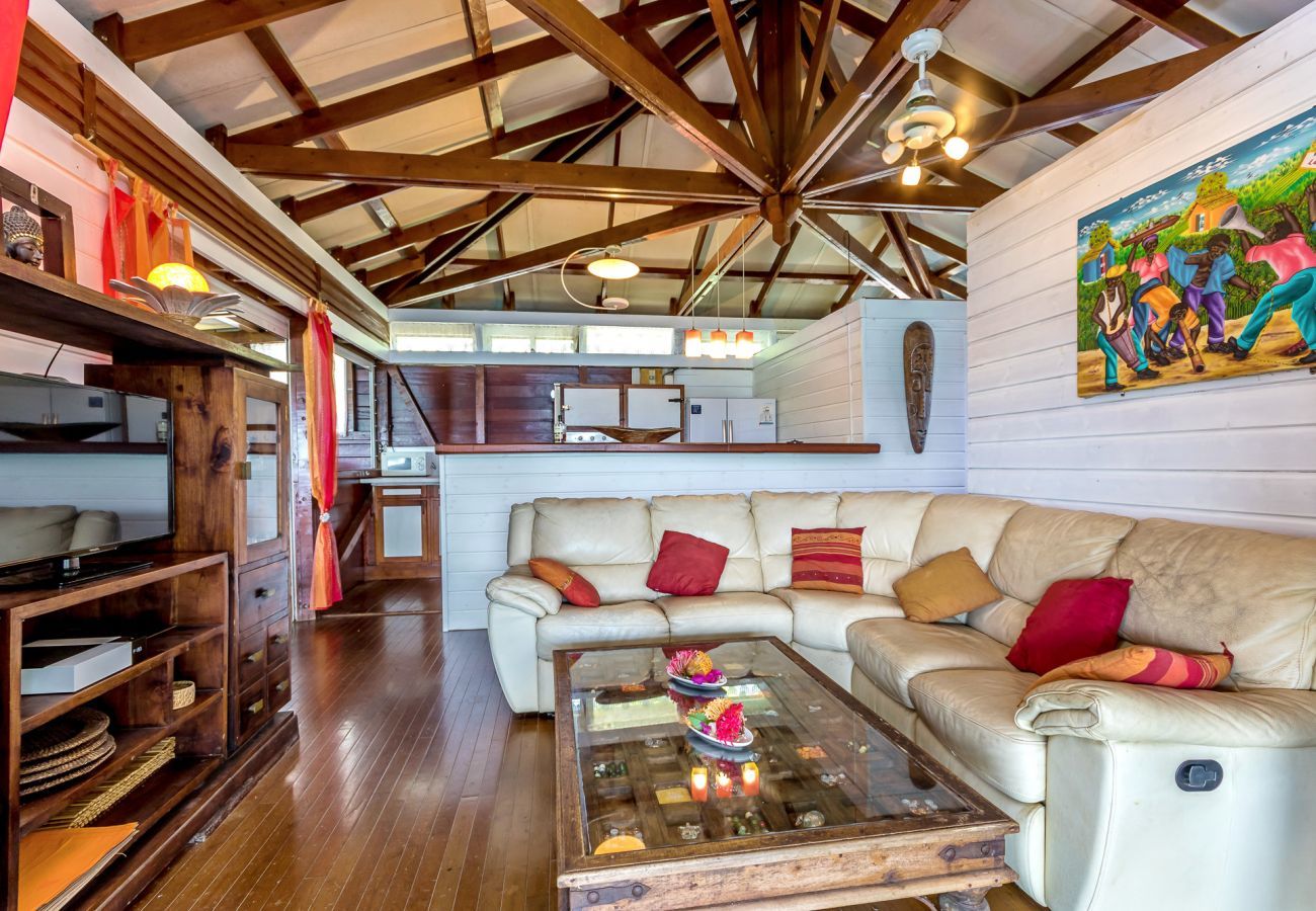 Villa in La Trinité - Sea-view villa in Tartane, sleeps 8 & spa