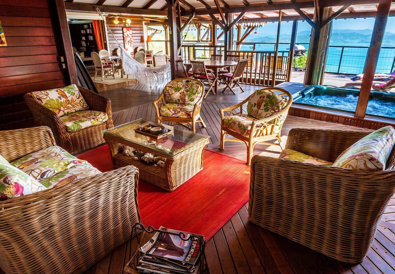Villa in La Trinité - Sea-view villa in Tartane, sleeps 8 & spa