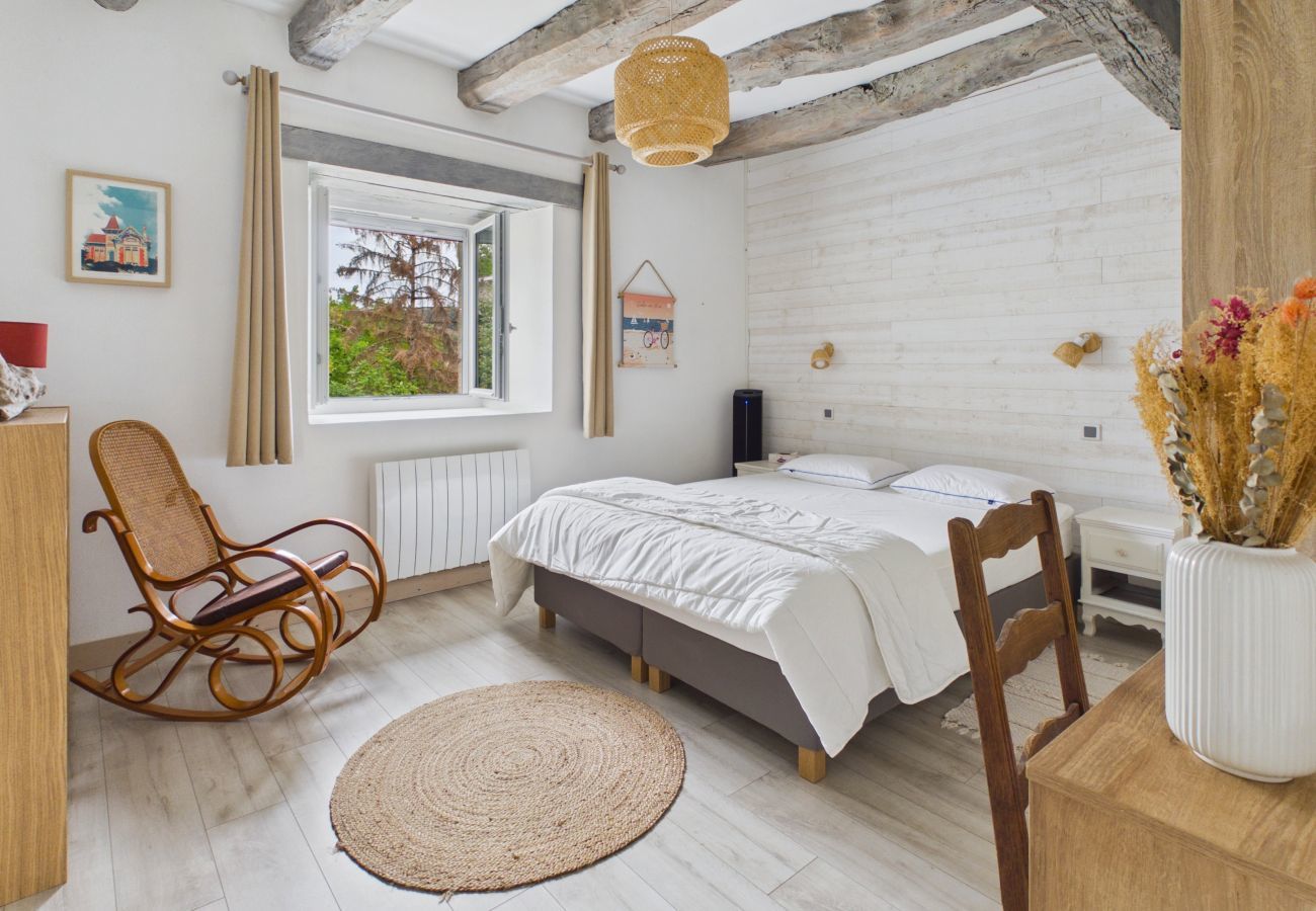 House in La Bachellerie - House for 8 with heated pool