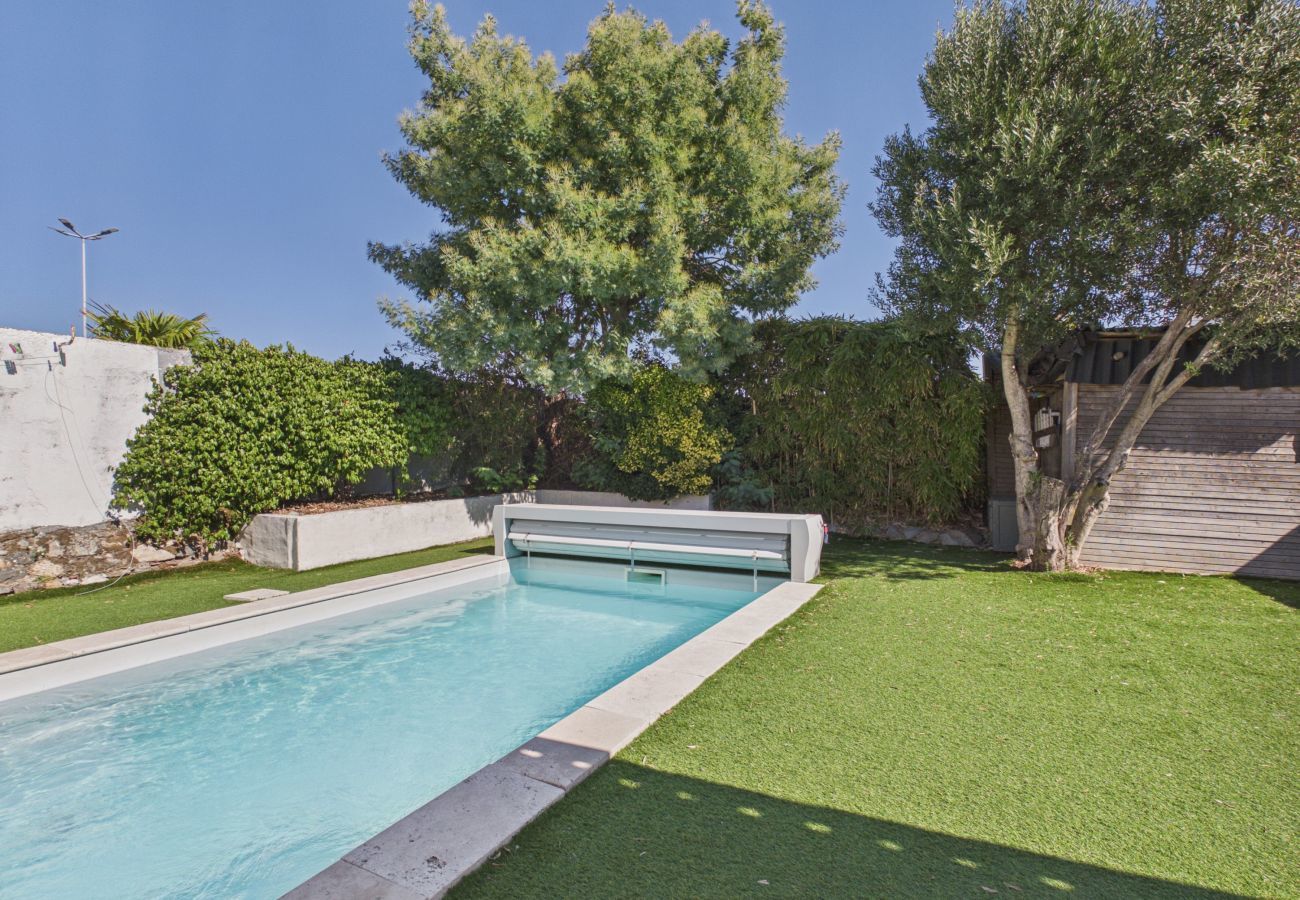 House in Noirmoutier-en-l´Ile - House for 6, pool & garden, walk everywhere