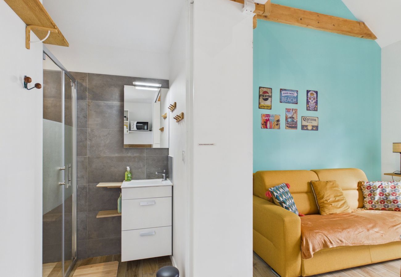 Studio in Saint-Alban - Studio for 4, heated pool & shared garden