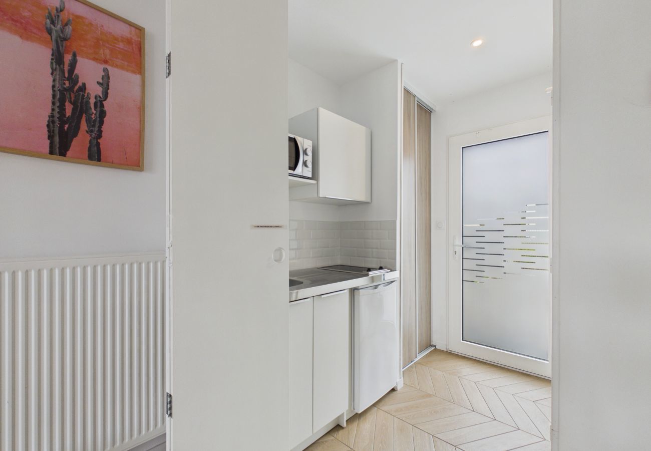 Studio in Saint-Alban - Studio for 2, heated pool & shared garden
