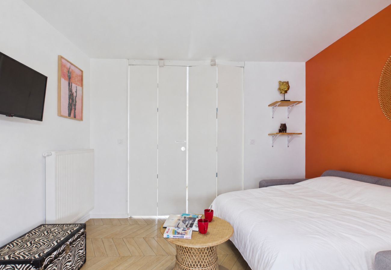Studio in Saint-Alban - Studio for 2, heated pool & shared garden