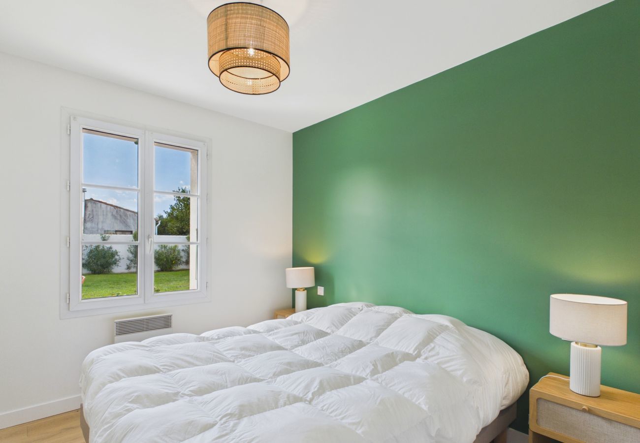 House in Saint-Clément-des-Baleines - Comfortable House & Garden for 6, Walkable