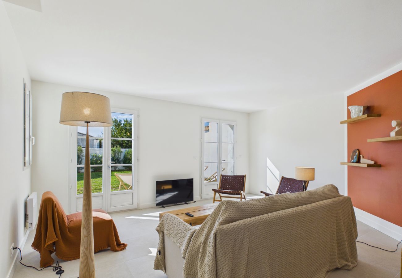 House in Saint-Clément-des-Baleines - Comfortable House & Garden for 6, Walkable