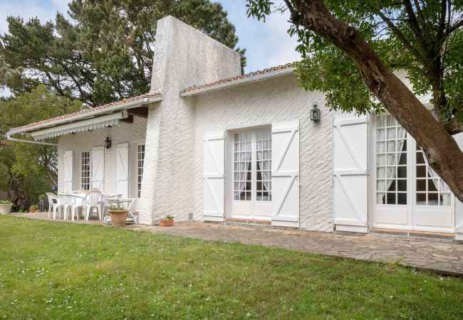 Casa en La Plaine-sur-Mer -  ¡Todo junto al mar, en una gran casa familiar! Casa en La Plaine-sur-Mer -  ¡Todo junto al mar, en una gran casa familiar!