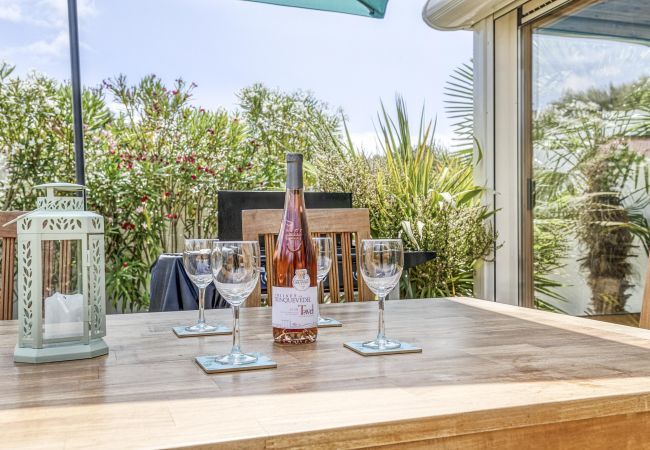 Casa en Les Sables-d´Olonne -  Casa con piscina para 6 personas Casa en Les Sables-d´Olonne -  Casa con piscina para 6 personas