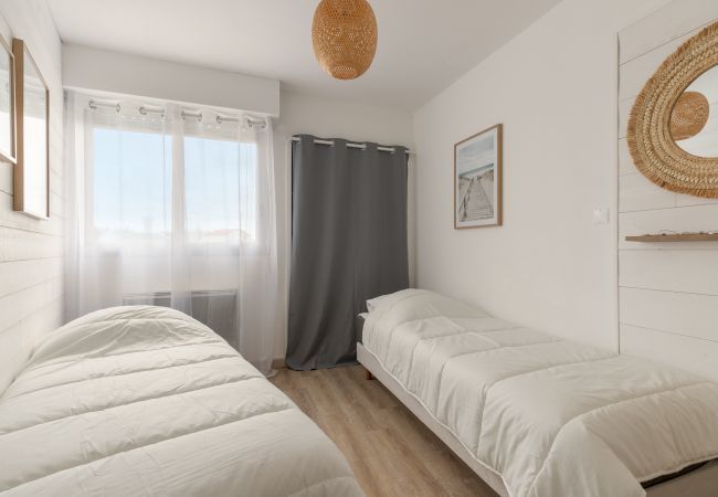 Apartamento en Saint-Gilles-Croix-de-Vie - Frente al mar y vistas al océano - Estancia para 4 Apartamento en Saint-Gilles-Croix-de-Vie - Frente al mar y vistas al océano - Estancia para 4