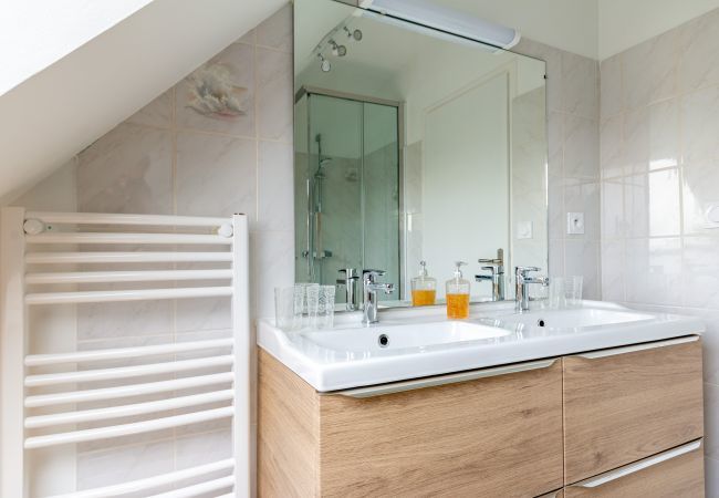 Casa en Arzon - Casa colorida con jacuzzi - 300m de la playa Casa en Arzon - Casa colorida con jacuzzi - 300m de la playa