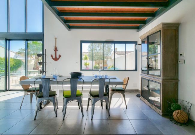 Casa en La Flotte - Villa para 10 con piscina, La Flotte en Ré Casa en La Flotte - Villa para 10 con piscina, La Flotte en Ré