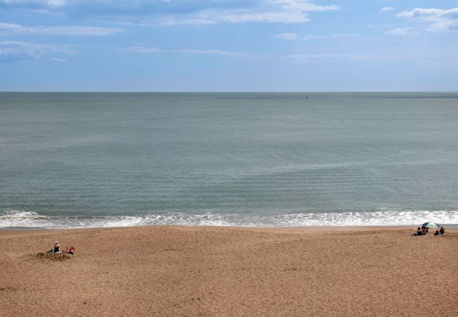 Casa en Saint-Nazaire - Piscina ! Casa para 9 Casa en Saint-Nazaire - Piscina ! Casa para 9