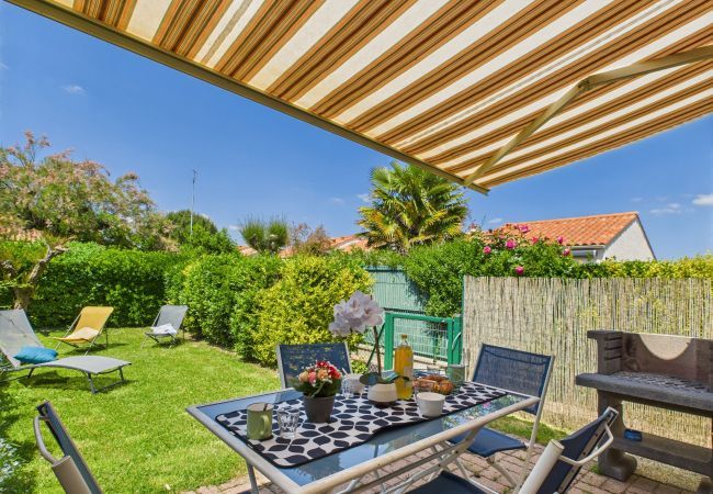 Casa en Saint-Vincent-sur-Jard - 280m from the beach - Pool - Sleeps 4 Casa en Saint-Vincent-sur-Jard - 280m from the beach - Pool - Sleeps 4