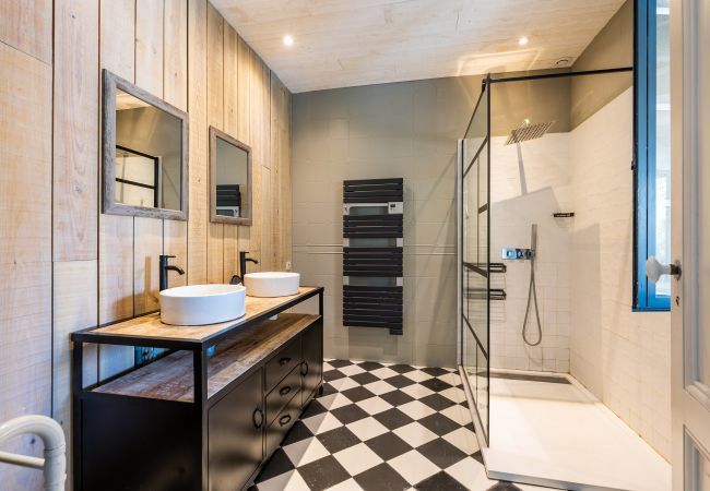 Casa en Andernos-les-Bains - A 400m de la playa, casa para 12 con piscina Casa en Andernos-les-Bains - A 400m de la playa, casa para 12 con piscina