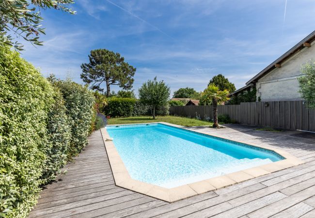 Casa en Andernos-les-Bains - A 400m de la playa, casa para 12 con piscina Casa en Andernos-les-Bains - A 400m de la playa, casa para 12 con piscina