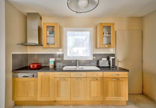 Casa en Plomeur - Pointe de la Torche a 5km- Casa para 4- Surfistas Casa en Plomeur - Pointe de la Torche a 5km- Casa para 4- Surfistas