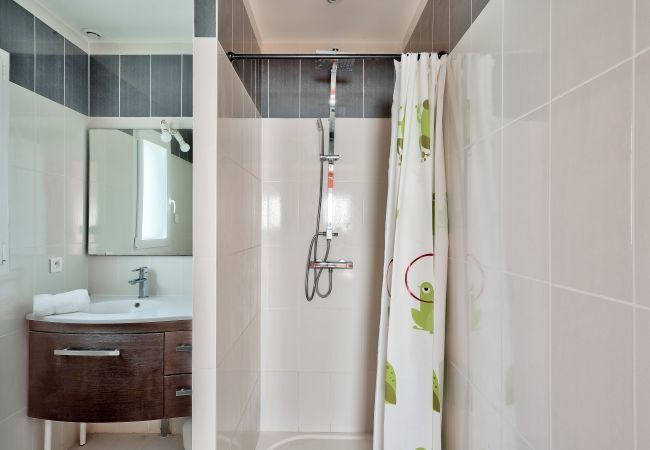 Casa en Plomeur - Pointe de la Torche a 5km- Casa para 4- Surfistas Casa en Plomeur - Pointe de la Torche a 5km- Casa para 4- Surfistas