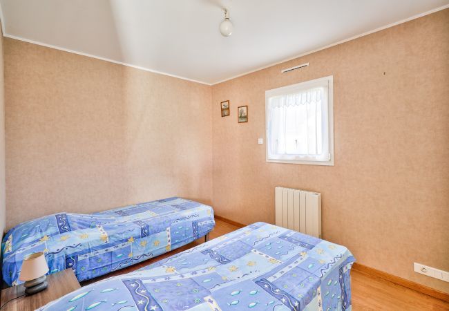 Casa en Plomeur - Pointe de la Torche a 5km- Casa para 4- Surfistas Casa en Plomeur - Pointe de la Torche a 5km- Casa para 4- Surfistas