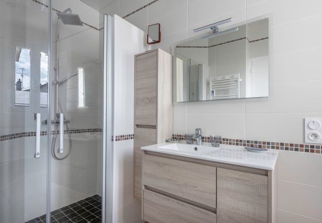 Casa en Le Pouliguen -  800m de la playa - casa grande para 8 Casa en Le Pouliguen -  800m de la playa - casa grande para 8