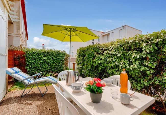 Apartamento en Les Sables-d´Olonne - A 150m de la playa - Piscina comunitaria Apartamento en Les Sables-d´Olonne - A 150m de la playa - Piscina comunitaria