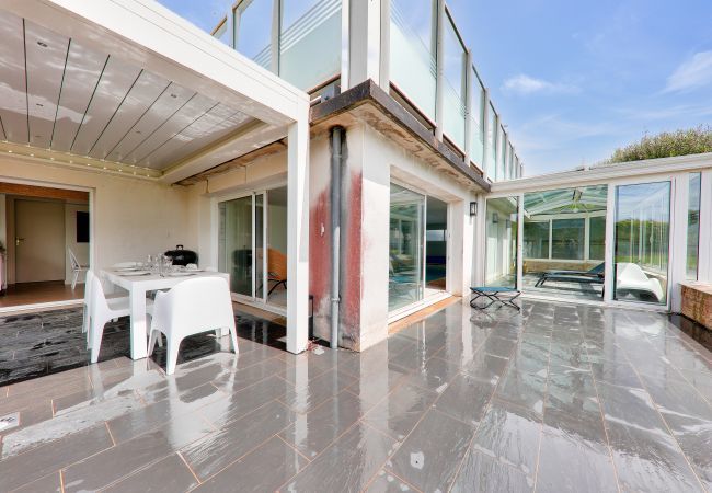 Casa en Le Tour-du-Parc - Piscina cubierta climatizada - criaderos de ostras Casa en Le Tour-du-Parc - Piscina cubierta climatizada - criaderos de ostras