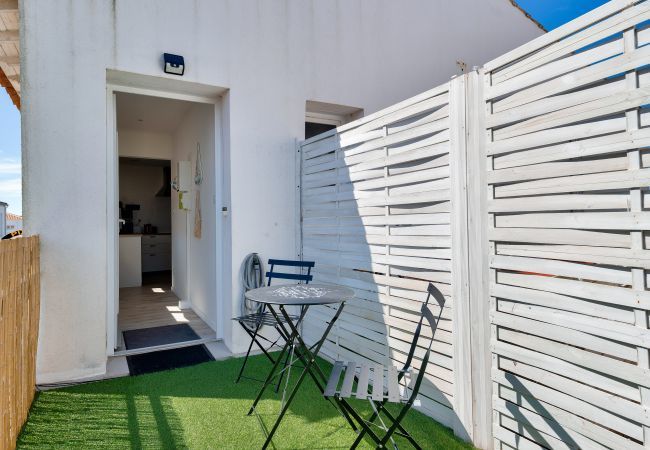 Estudio en La Tranche-sur-Mer - 180m playa, zona animada, estudio para 2 personas Estudio en La Tranche-sur-Mer - 180m playa, zona animada, estudio para 2 personas